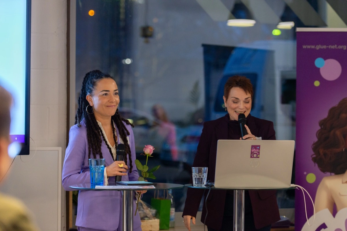 Claudia Jung und Dr. Lisa Johnson beim GLUE Launch Event